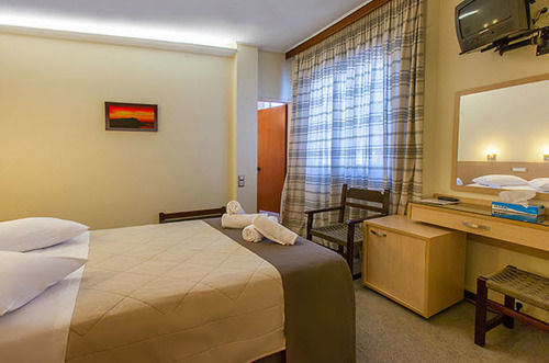 Acropolis View Hotel 3*