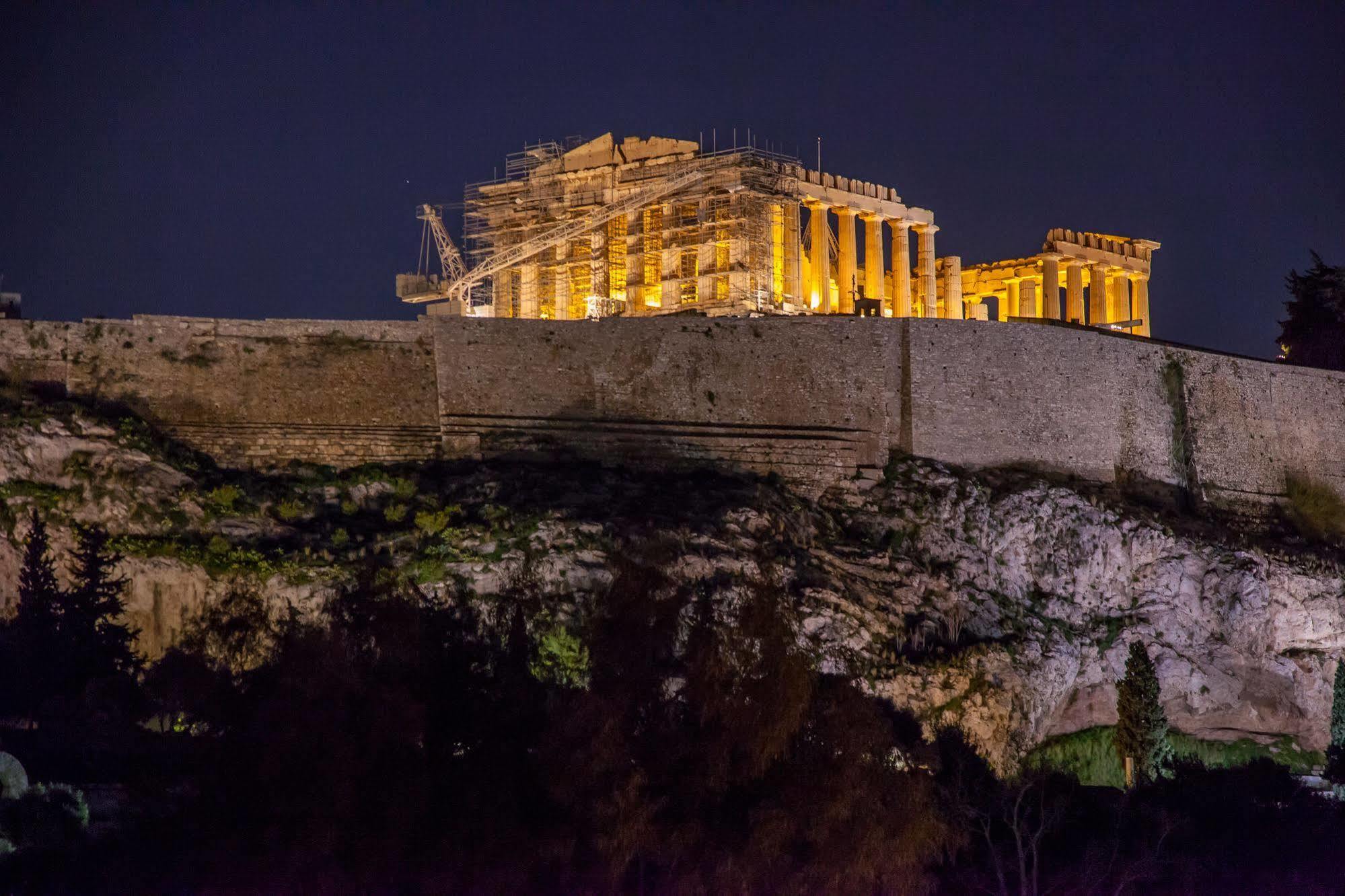 Acropolis View 3*